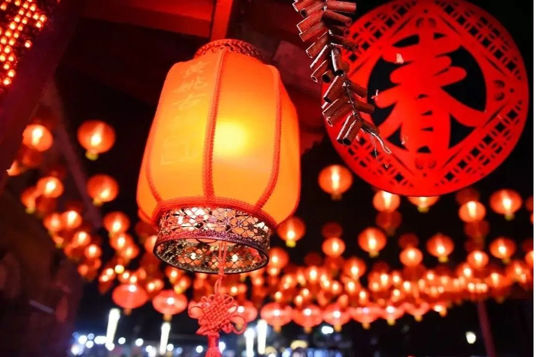 China holidays and travel seasons